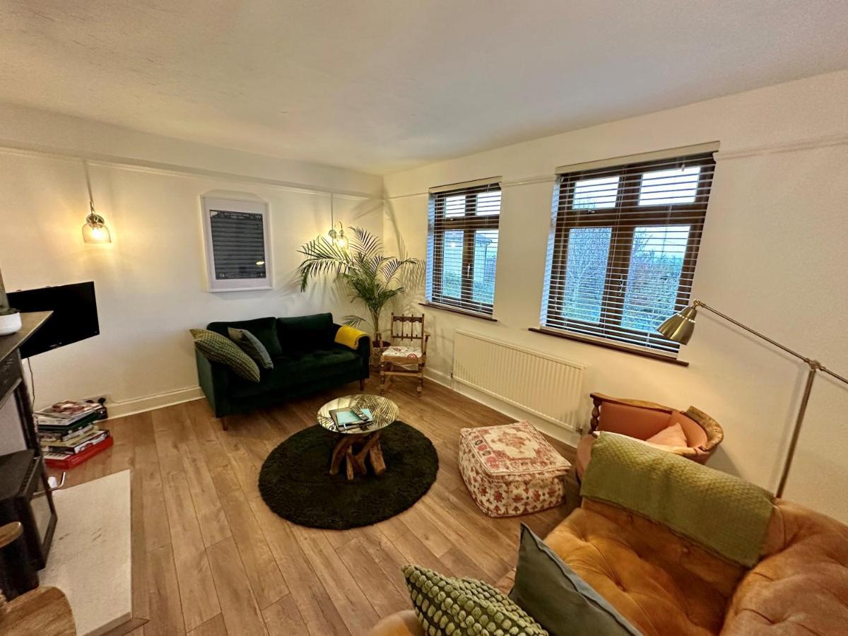 3 Bed Ground Floor Apartment - Hot Tub Optional Upgrade 海斯 外观 照片
